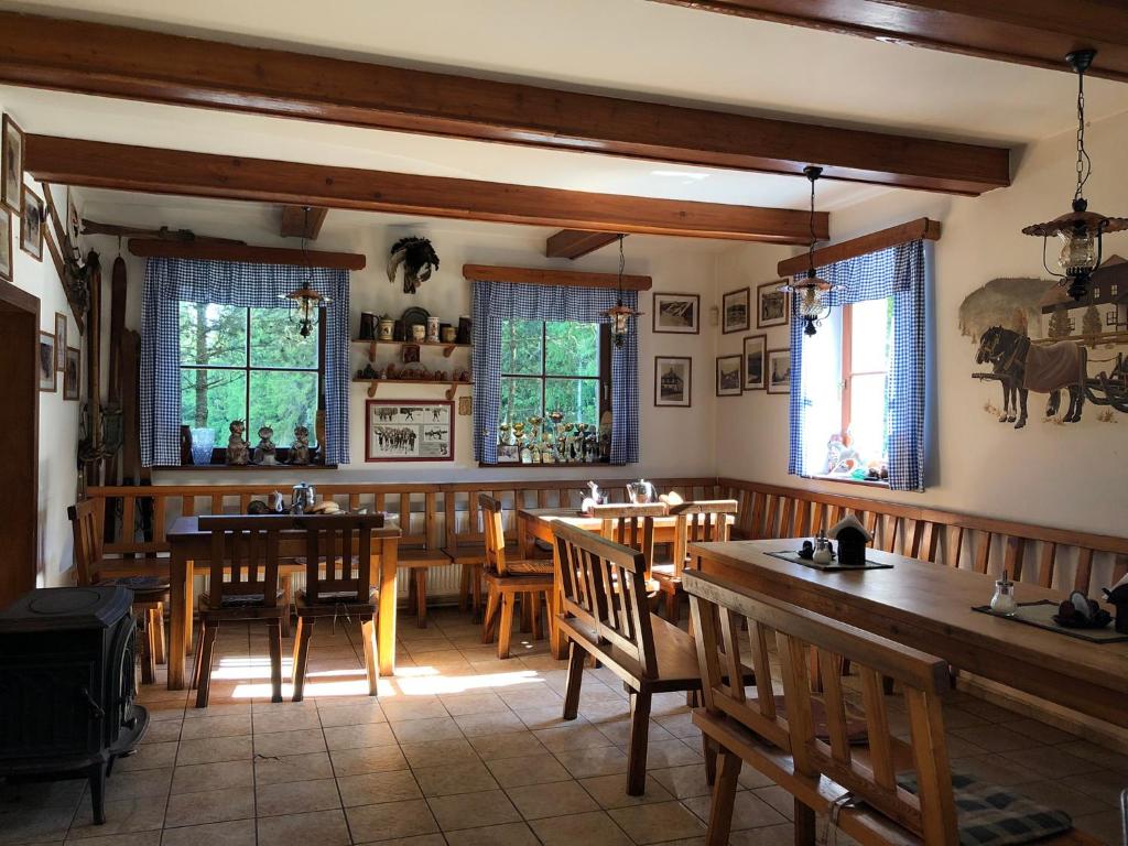 Restaurace v ubytování Penzion ''Pod Hůreckým vrchem''