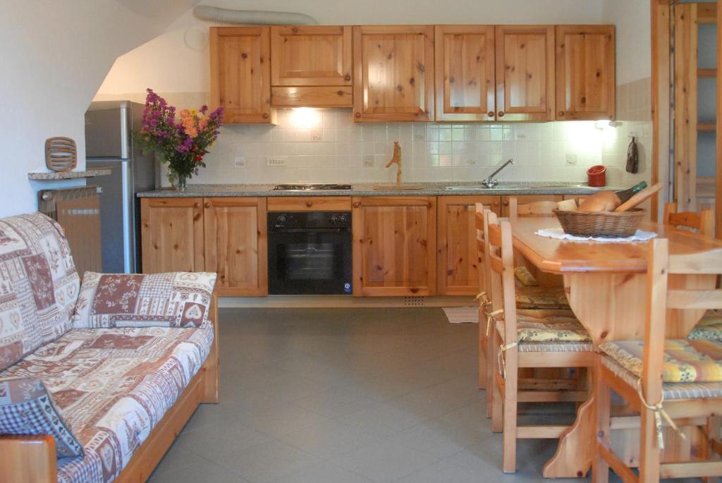 Kuchyň nebo kuchyňský kout v ubytování Agriturismo Plan d'Avie