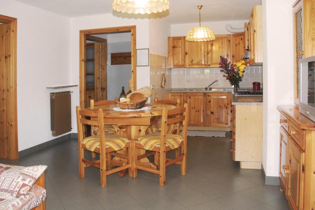 Kuchyň nebo kuchyňský kout v ubytování Agriturismo Plan d'Avie