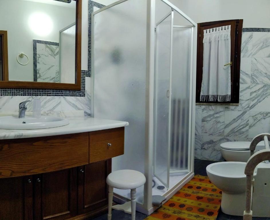 Koupelna v ubytování B&B Magna Grecia