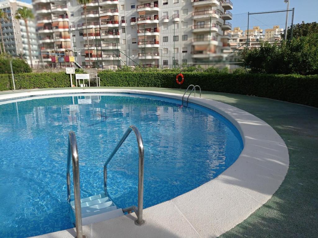Tres Delfines Solo Familias, Playa de Gandia – Updated 2023 ...