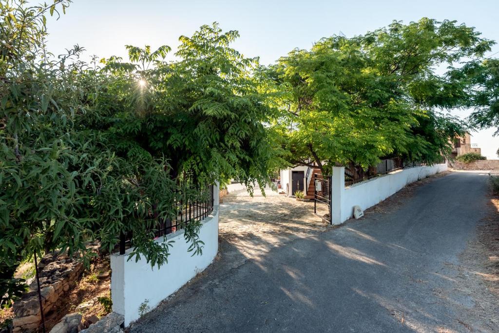 Zdjęcie z galerii obiektu ApteraMare Tradidtional house 'New listing' w Chanii
