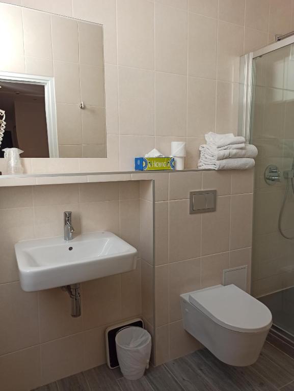 
Superior double or twin with street view or courtyard
