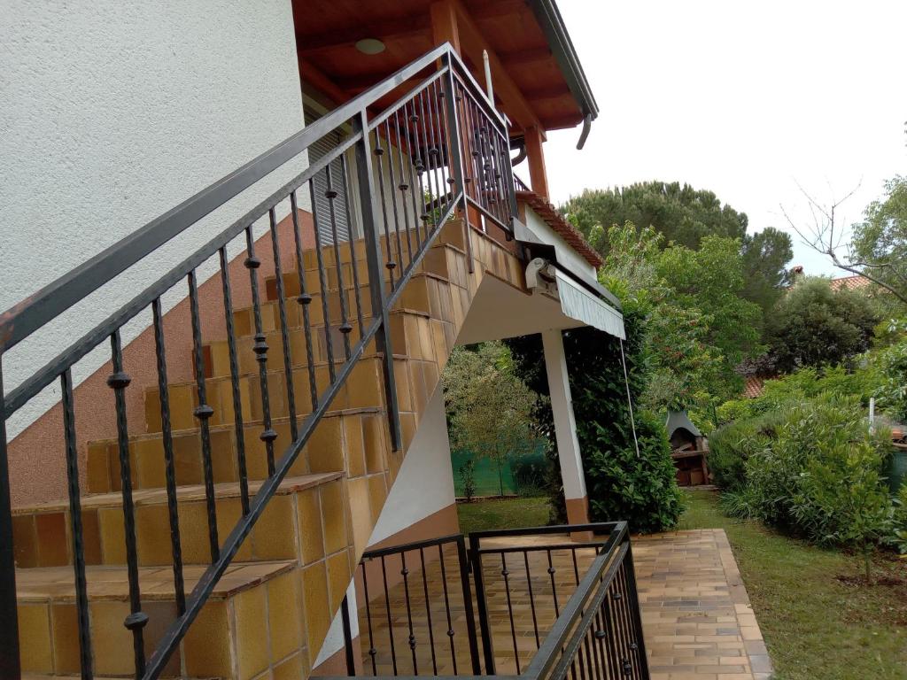 Balkon lub taras w obiekcie Apartman Fiorini Zofija
