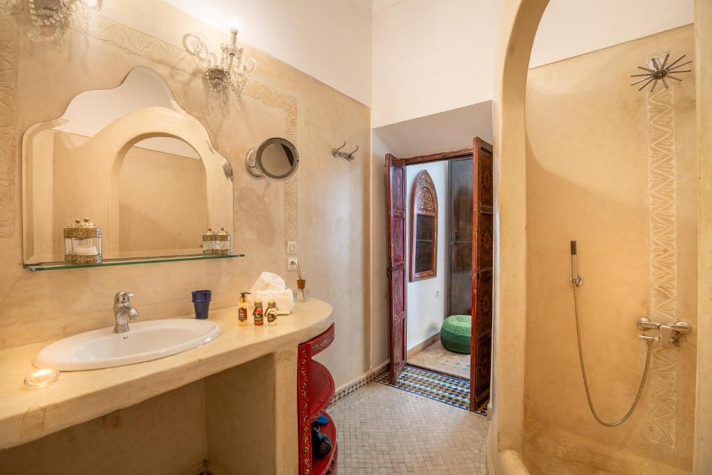 Koupelna v ubytování Riad Ben Tachfine