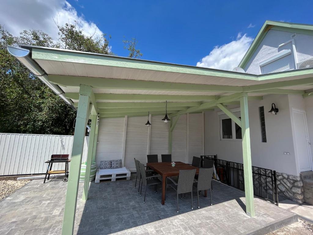 Budynek, w którym mieści się apartament