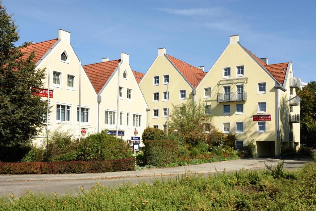 Budova, kde se hotel nachází