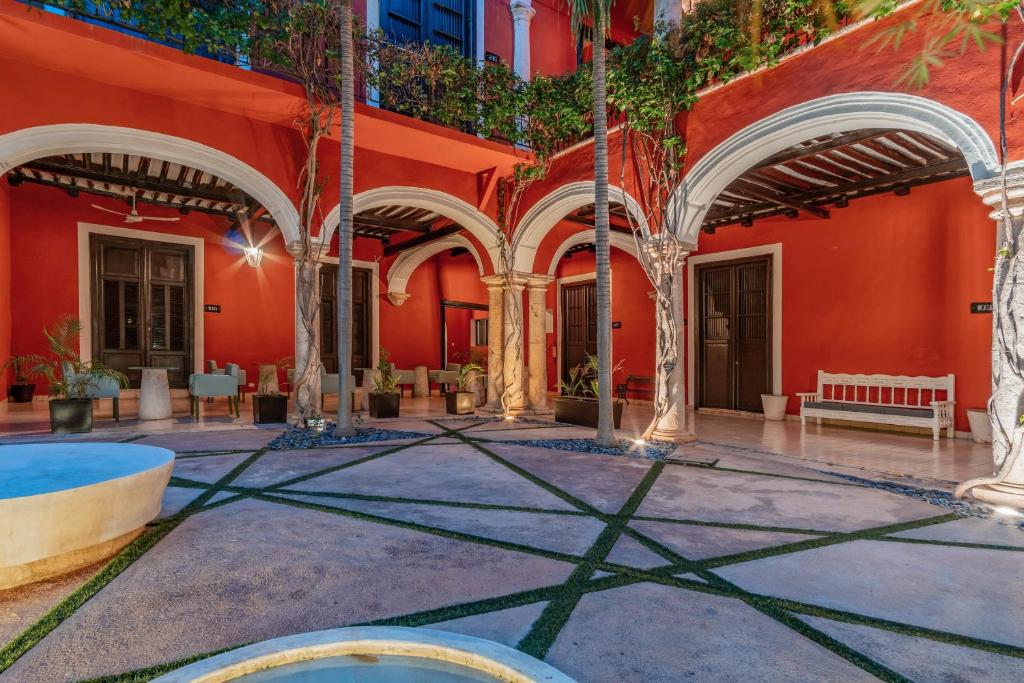 Bazén v ubytování Hotel HO Merida nebo v jeho okolí