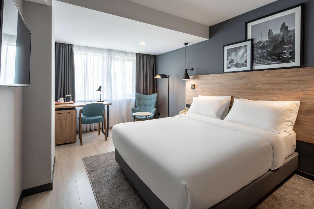 Postel nebo postele na pokoji v ubytování Radisson Hotel Baku