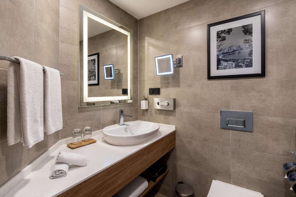 Koupelna v ubytování Radisson Hotel Baku