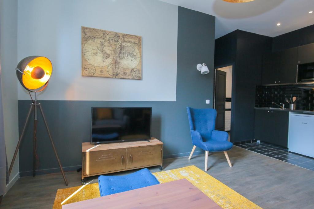 Kuchyňa alebo kuchynka v ubytovaní L'Eléphant, T2 hypercentre chic et cosy, Wifi par SOVALFI