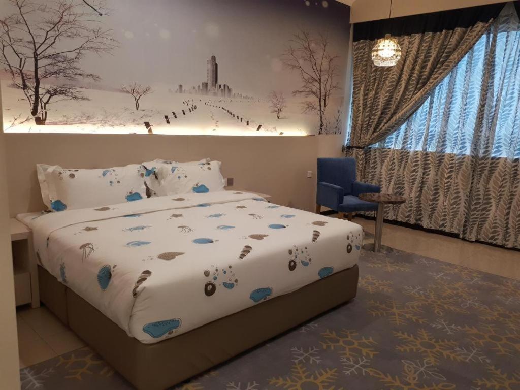 Hotel Holmes Gp - Deluxe King Suite