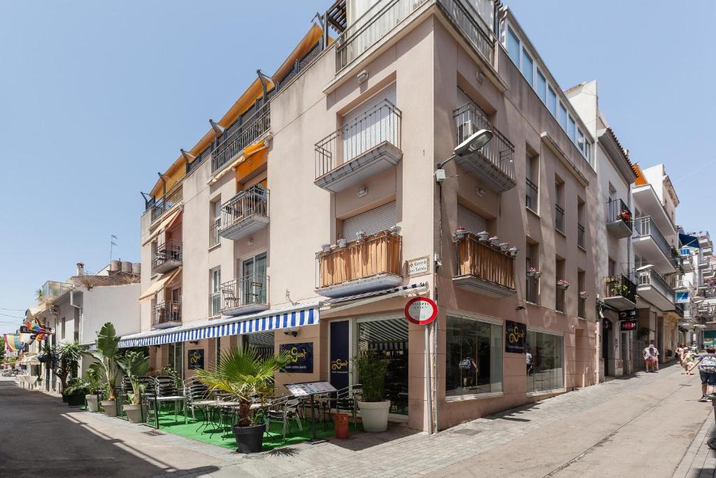 Apartment Bonaire, Sitges, Spain - Booking.com