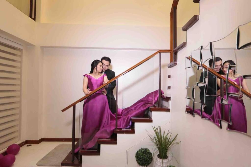 Modern Home near Ever Commonwealth - Wedding Prep with King Bed - Housity