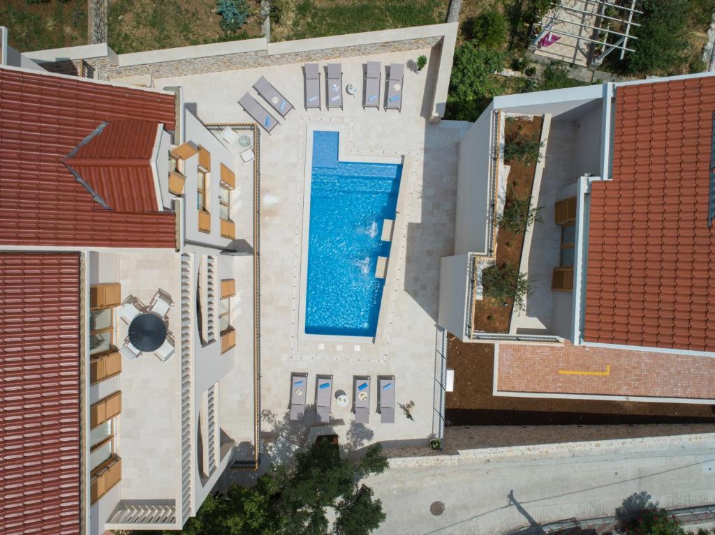 Bazén v ubytovaní Casa Laurea alebo v jeho blízkosti