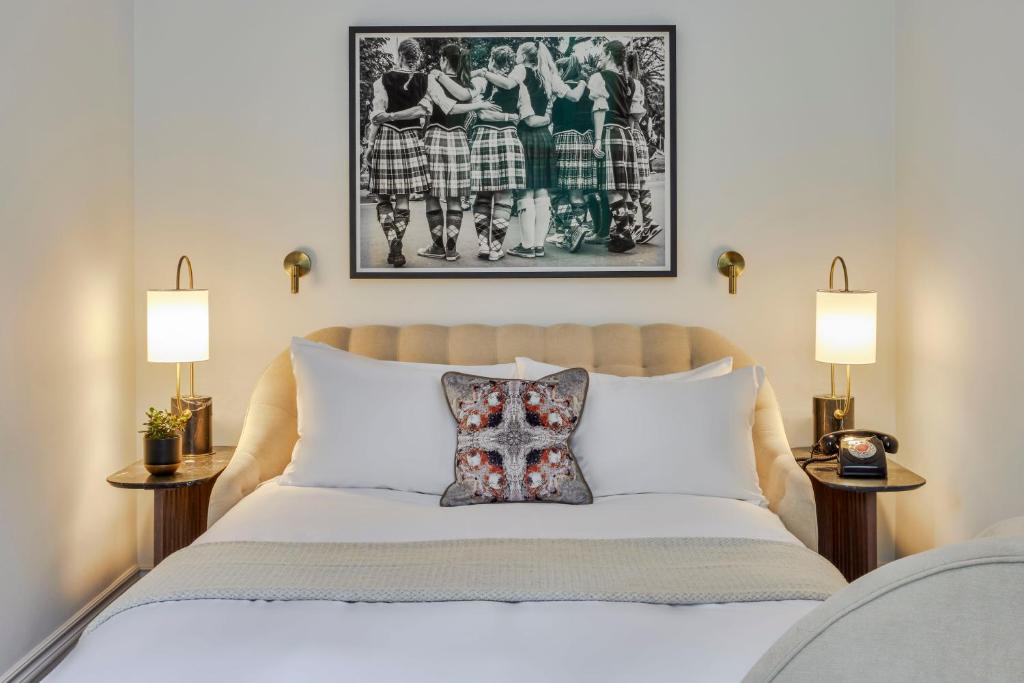 Virgin Hotels Edinburgh - Grand Chamber Queen Suite