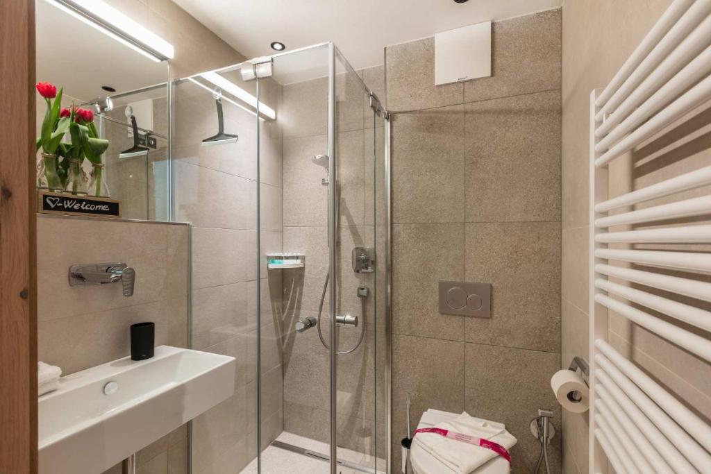 Emma Deluxe Aparthotel direkt beim Skibus - Квартира с балконом