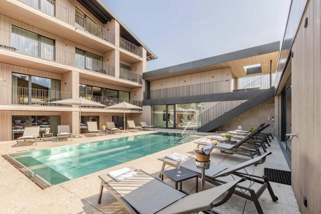 Emma Deluxe Aparthotel direkt beim Skibus - Deluxe Apartment прямо у бассейна