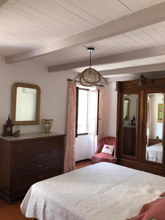 Кровать или кровати в номере Chez Jean Nonza