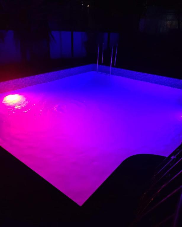 THE PERFECT STAYS- Lal Mahal Villa with Disco pool - отзывы и видео