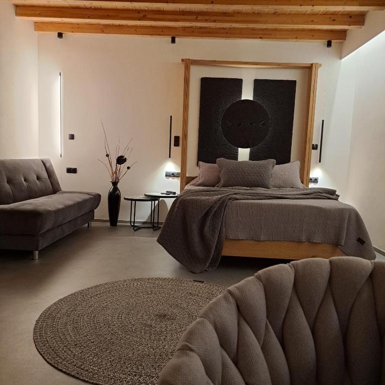 Posezení v ubytování Nisaki Hotel & Elite Suites