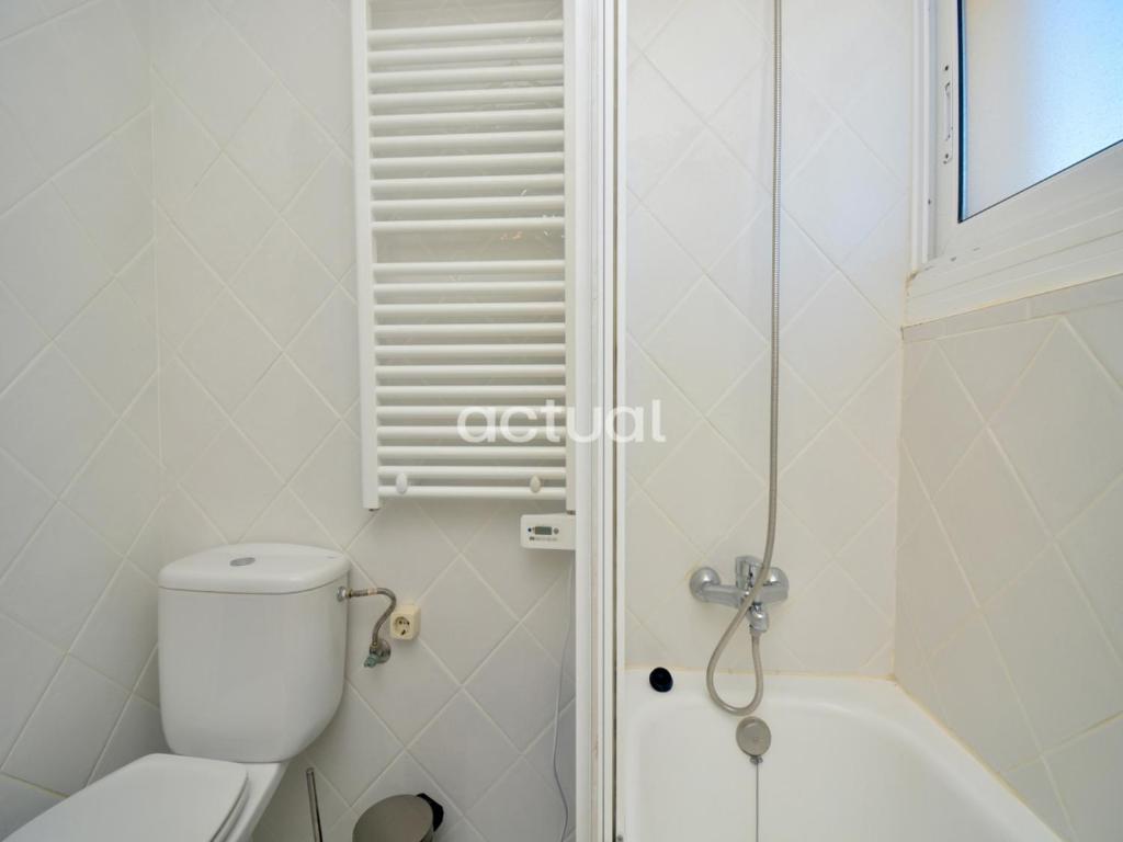 A bathroom at Marina A-4