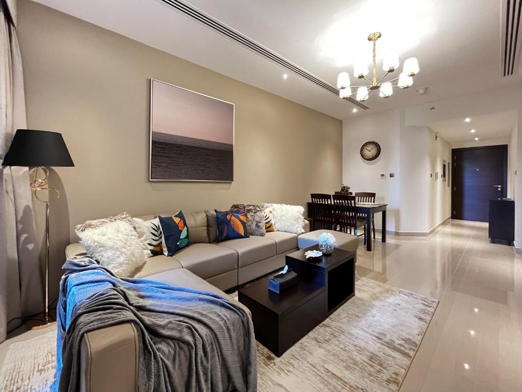 Posezení v ubytování Trophy Elite Elegance Suites with Panaromic Burj Khalifa Views
