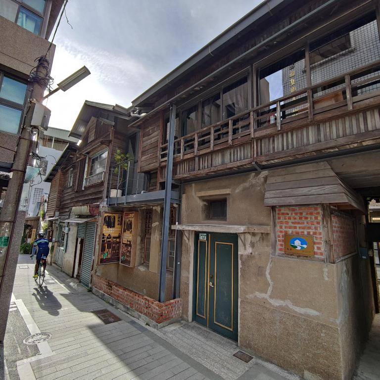 臺南水倉依舊民宿評價、特色體驗、房價資訊、訂房連結 – 老屋風情與膠囊安全感 - 照片 3