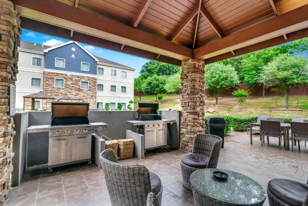 Posezení v ubytování Staybridge Suites Tyler University Area by IHG