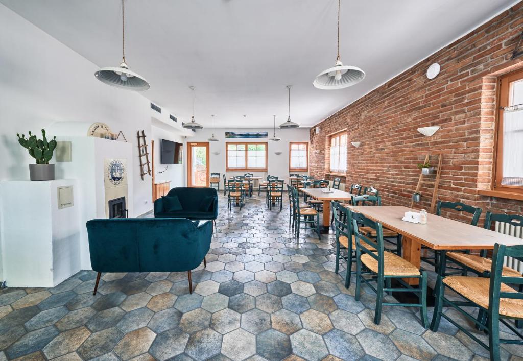 Restauracja lub miejsce do jedzenia w obiekcie Hotel Bed & Bike Ledro