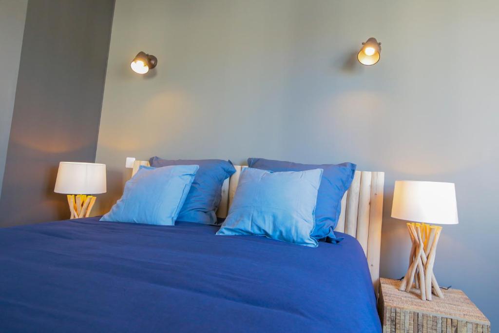 Posteľ alebo postele v izbe v ubytovaní Le Bois, T2 hypercentre chic et cosy, Wifi par SOVALFI