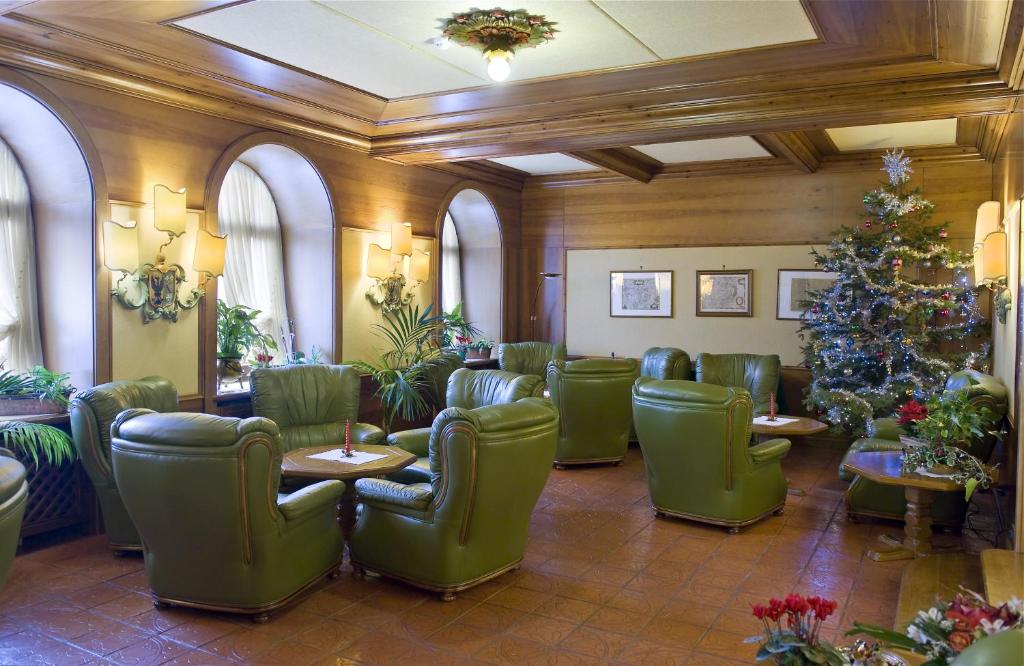 Posezení v ubytování Hotel Pontechiesa