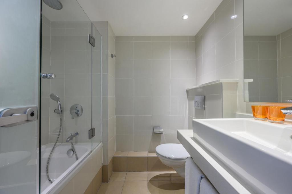 Ein Badezimmer in der Unterkunft Lagoona by Isrotel Collection