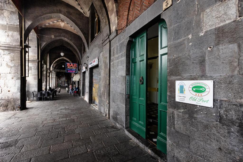 Fotografie z fotogalerie ubytování Rooms Old Port Genova v Janově