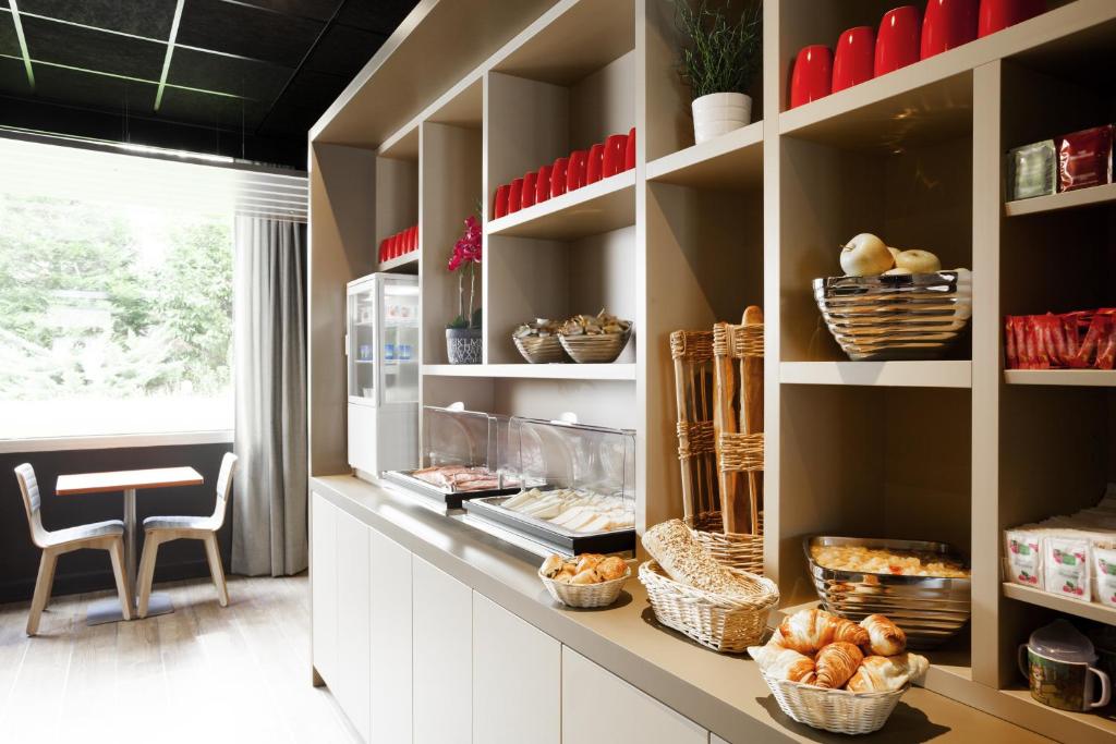 Ibis Styles Paris Massena Olympiades Updated 2022 S Ibis Styles Paris Massena Olympiades, Massena Kitchen Cabinets