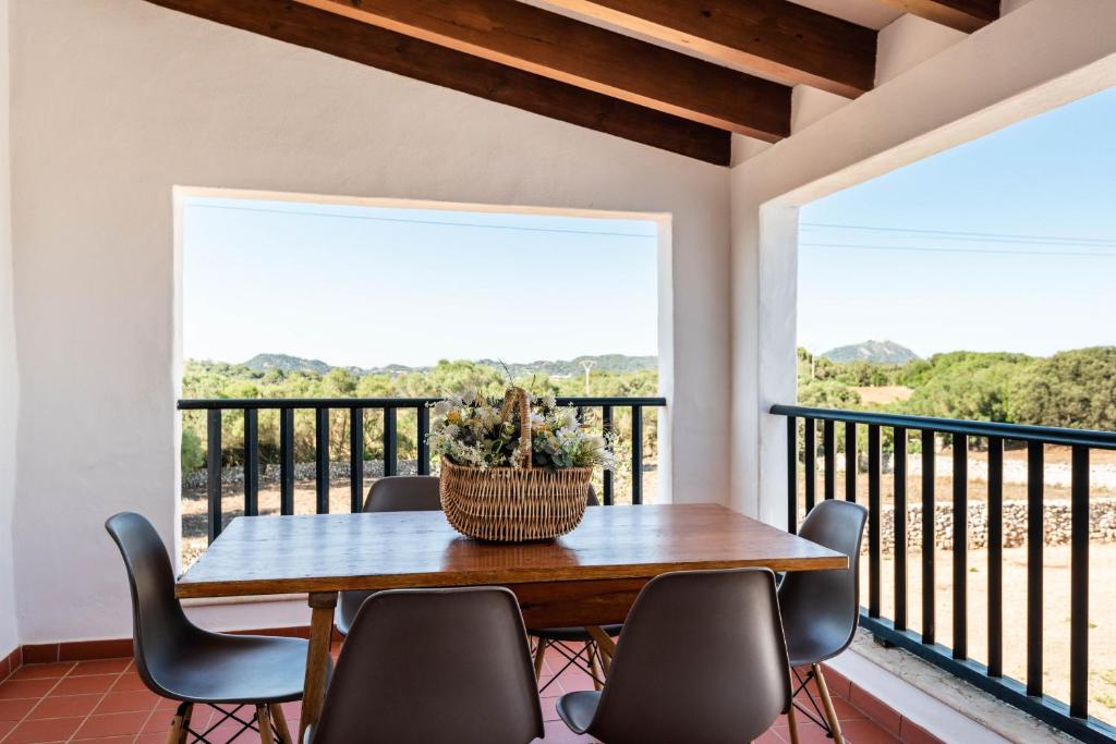 A balcony or terrace at Villa Rafal Fort