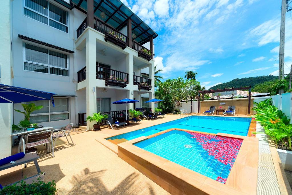 Bazén v ubytování Krabi Apartment-SHA Extra Plus nebo v jeho okolí