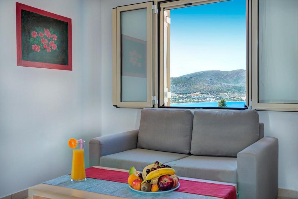 Nespecifikovaný výhled na hory nebo výhled na hory při pohledu z aparthotelu