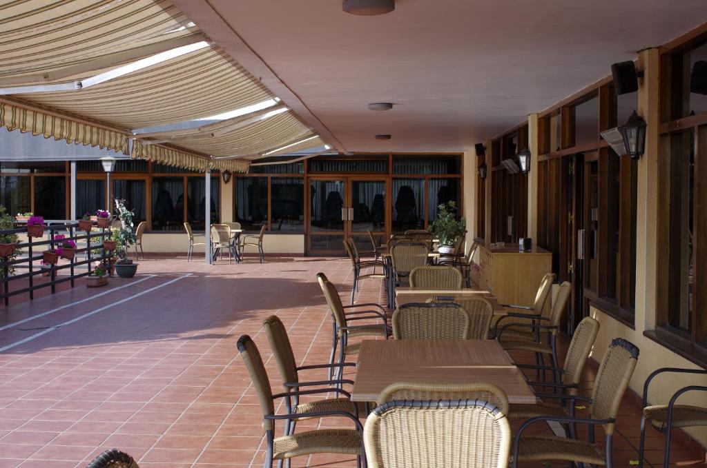 Restaurace v ubytování Hotel Los Olivos