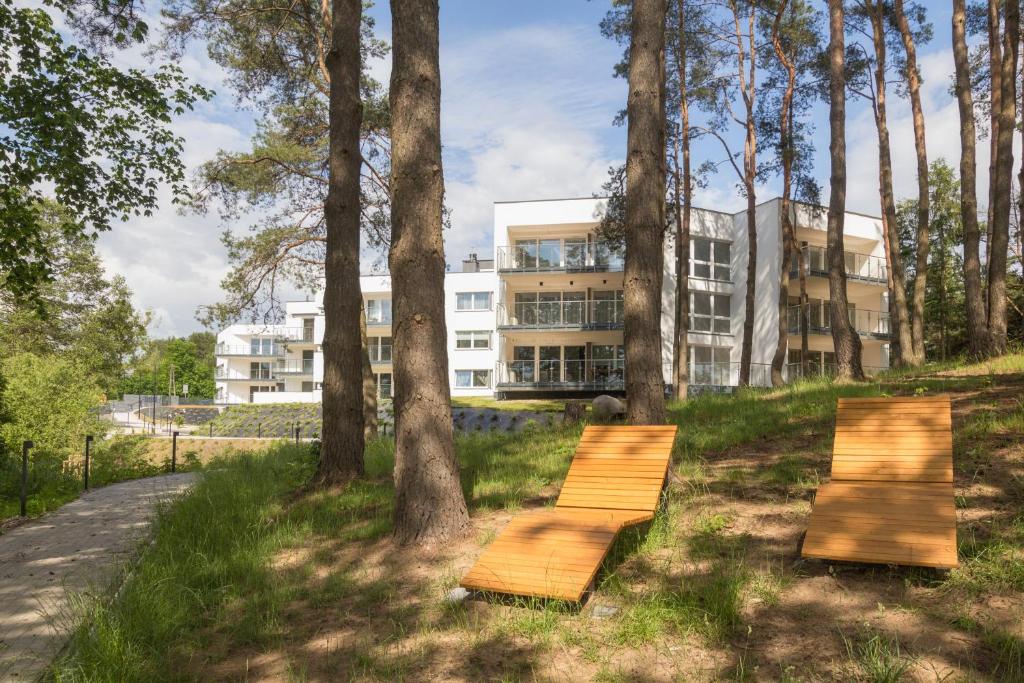Vonkajšia záhrada v ubytovaní Apartament przy jeziorze nr 2