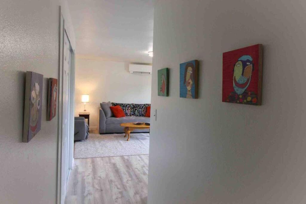Posezení v ubytování Cheerful 3 Bedroom on a Park 10 Miles from Eugene
