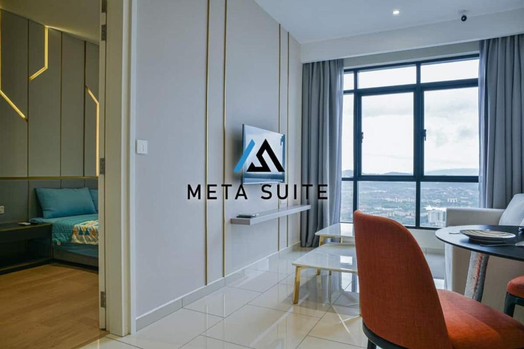 Sky pool 4 star hotel grade stay in i-City - Twee Slaapkamers Appartement
