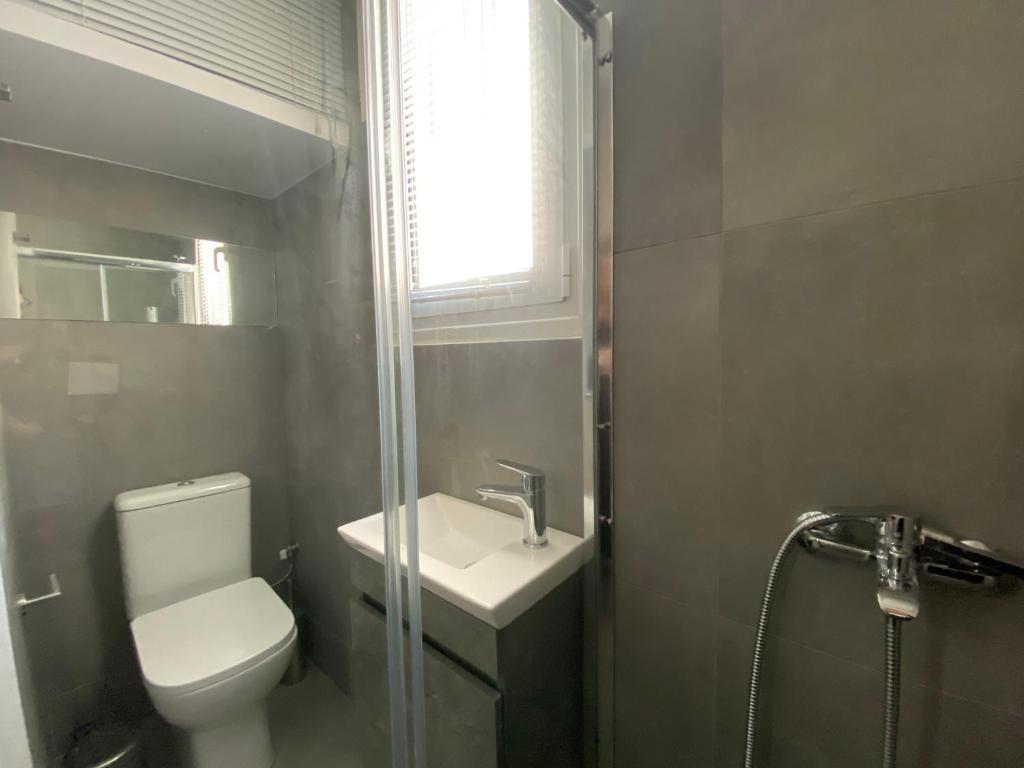 Tiny Little House - 16