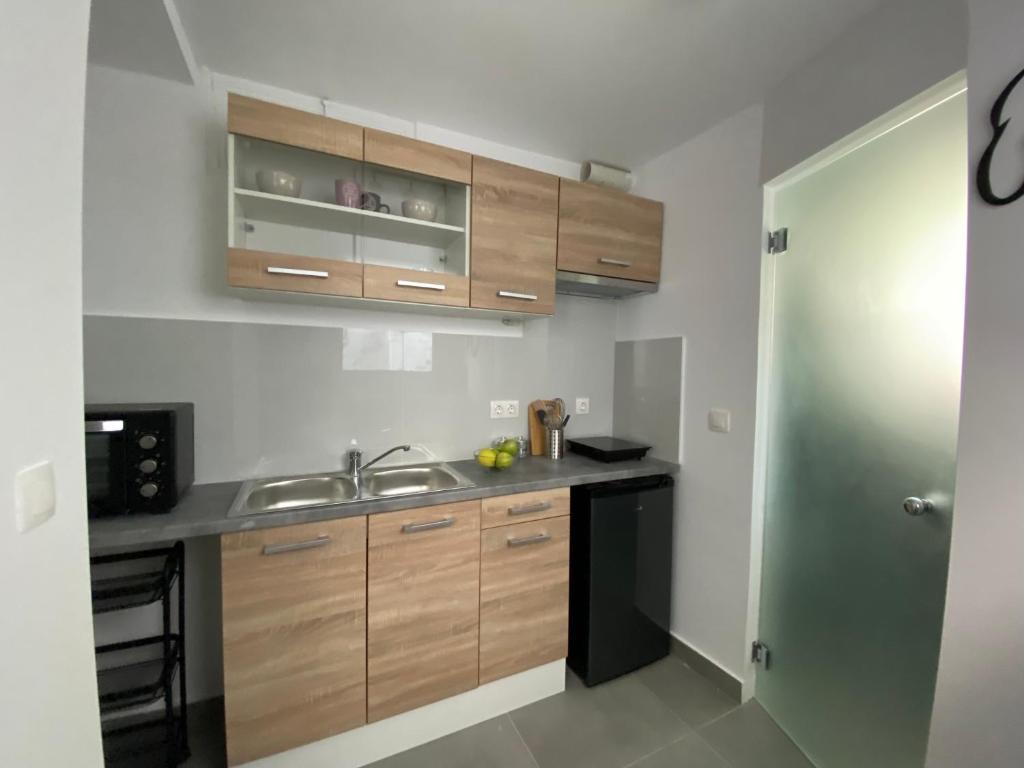 Tiny Little House - 18