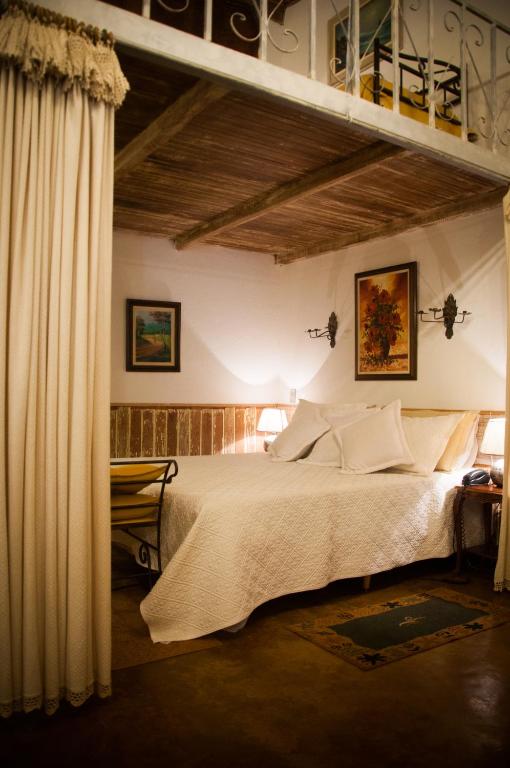 Pousada Xica da Silva - Duplex Apartment With Balcony And Garden View