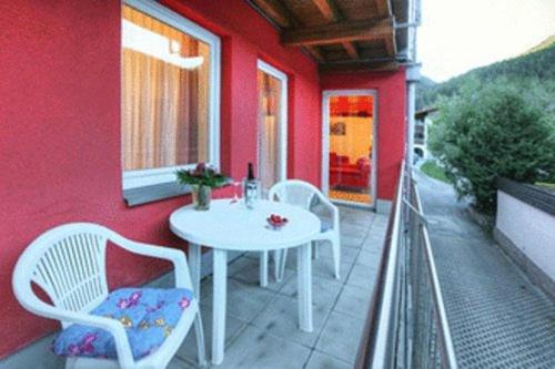 Balkón nebo terasa v ubytování Appartements Avenzio
