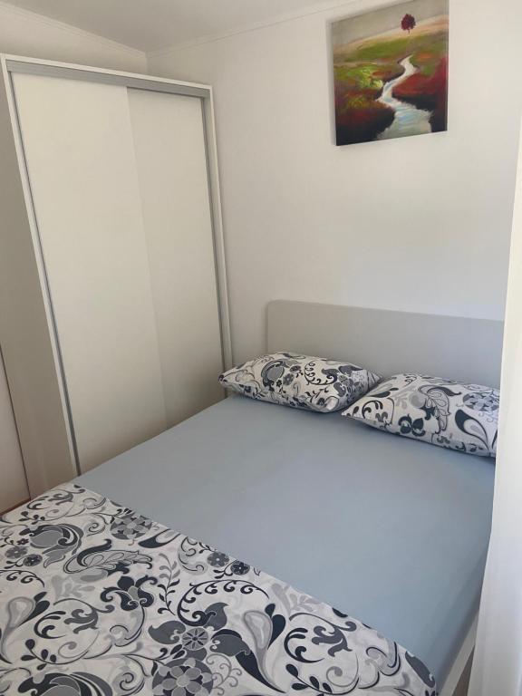 Posteľ alebo postele v izbe v ubytovaní Vacation house Radosic