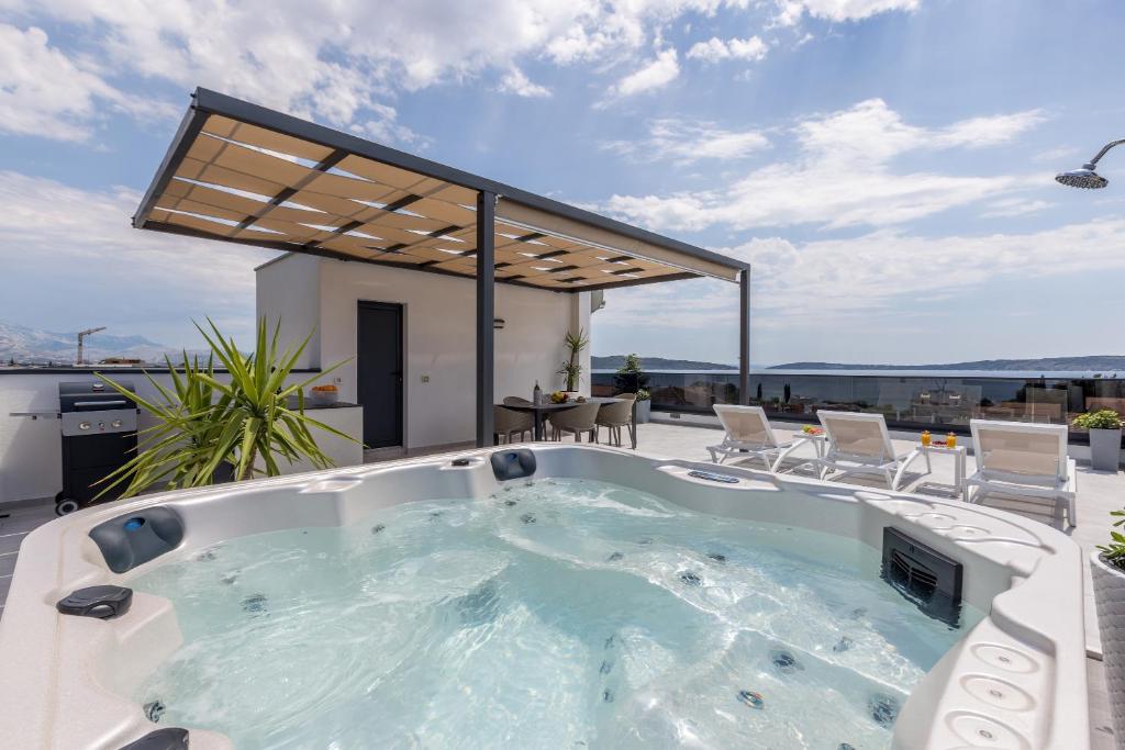 Apartment Sunny view, Kaštela, Croatia