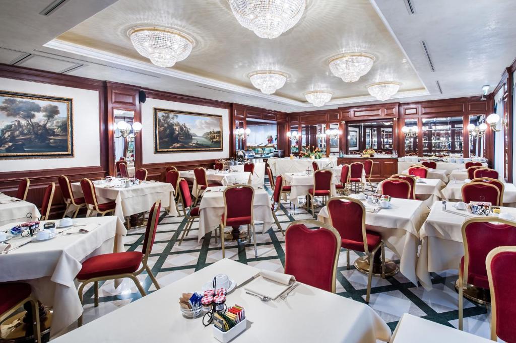 Restaurace v ubytování Royal Hotel Carlton