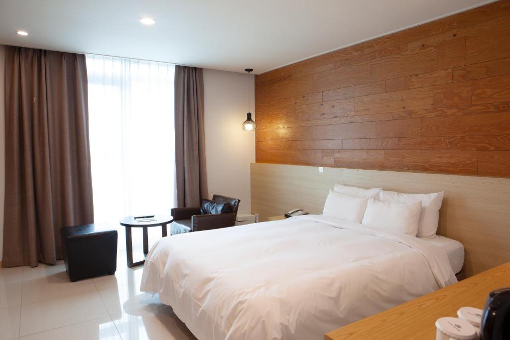 Hotel Nafore - Deluxe Double Room